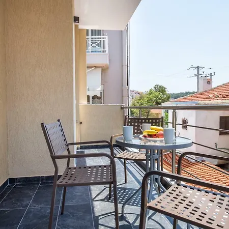 & Elisabeta Apartment