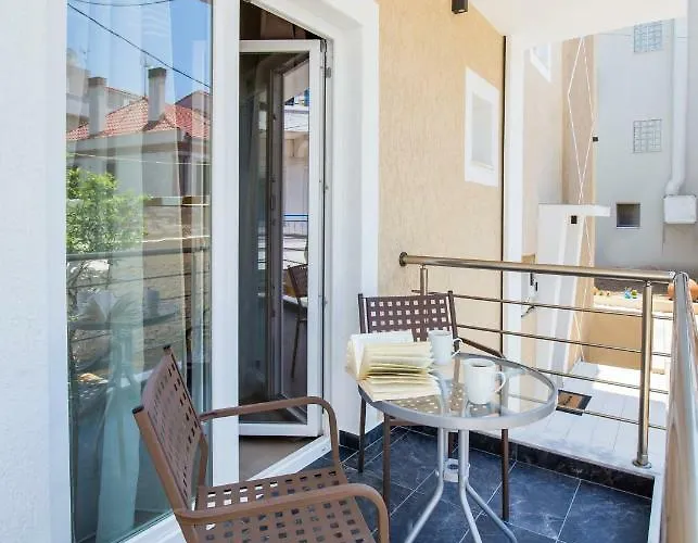 & Elisabeta * Limenaria (Thasos)