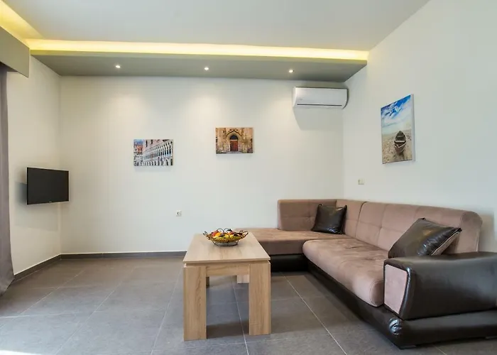 & Elisabeta Apartment *