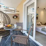 & Elisabeta * Λιμενάρια