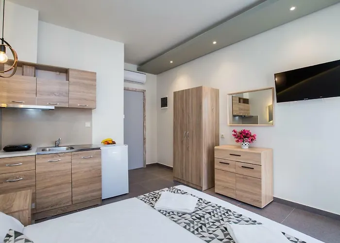 Apartament & Elisabeta *