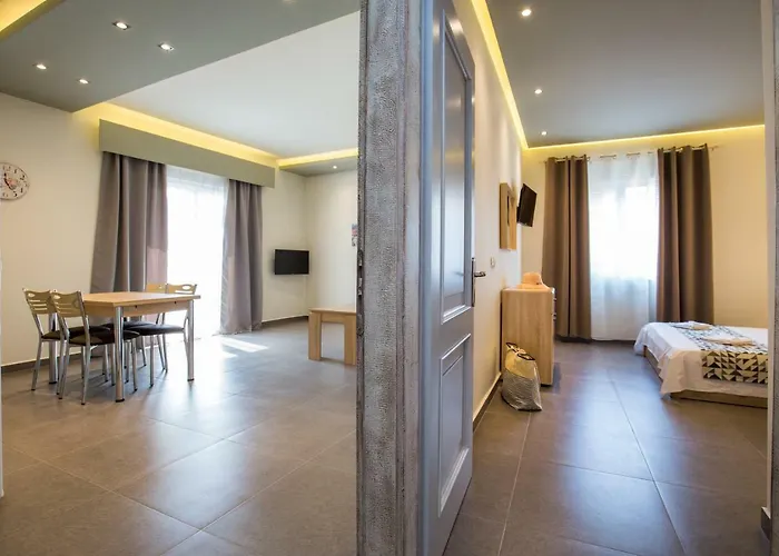 & Elisabeta Limenaria (Thasos)