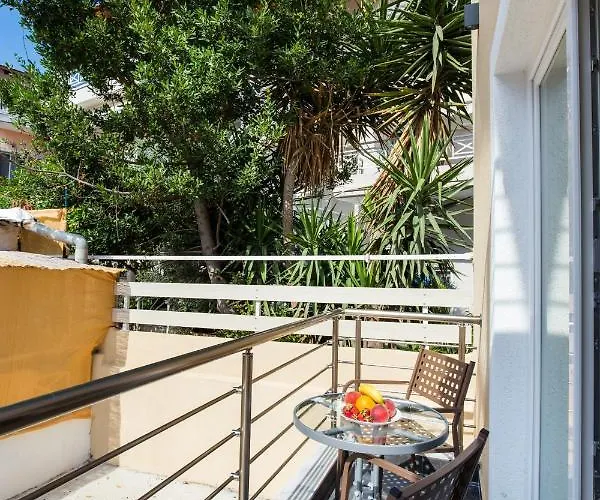 Apartament & Elisabeta *